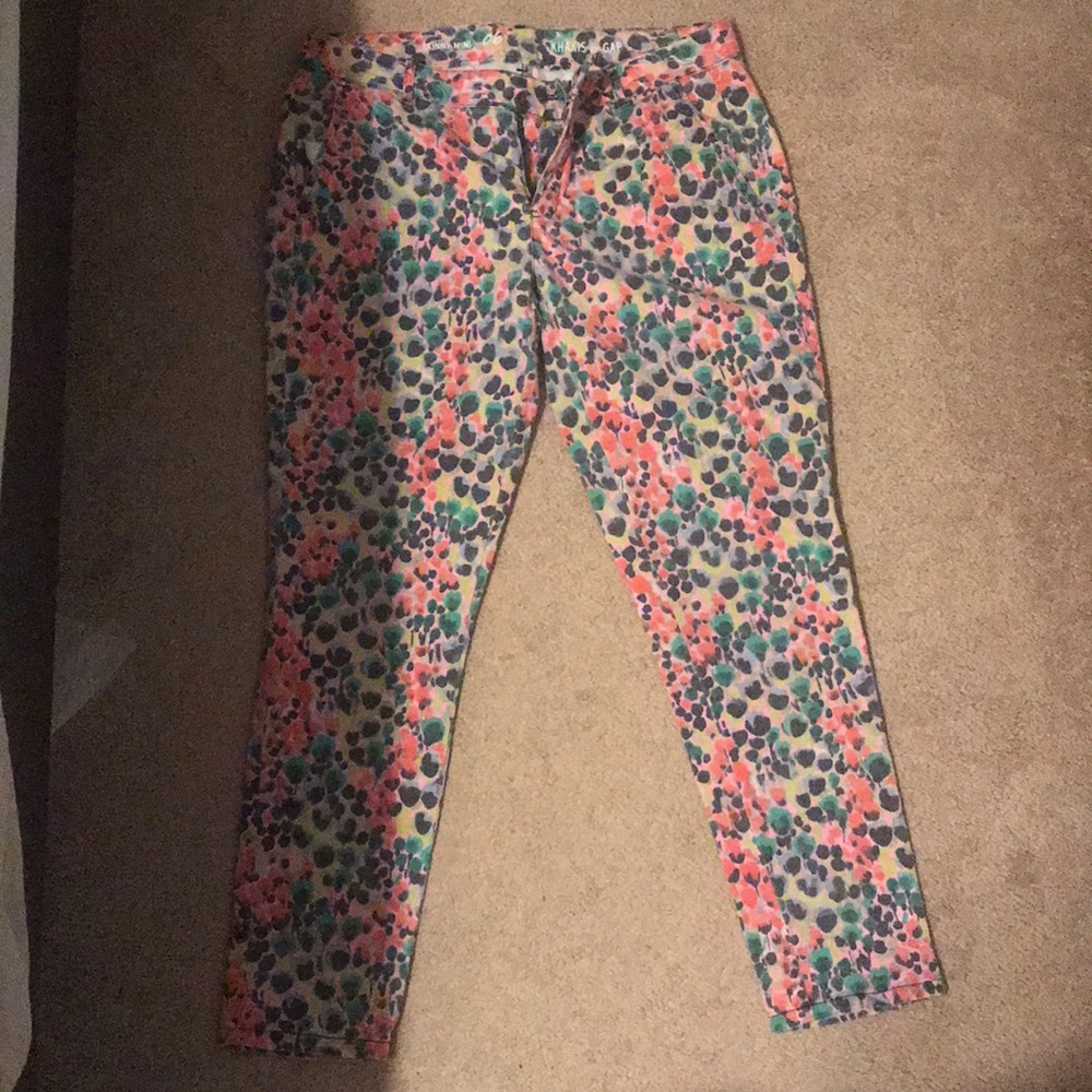 Gap khakis